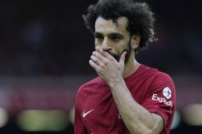 里程碑夜！芝加哥公牛再遭质疑；亚冠今夜刷纪录；气氛紧张；更衣室氛围转暖的简单介绍-满冠体育娱乐