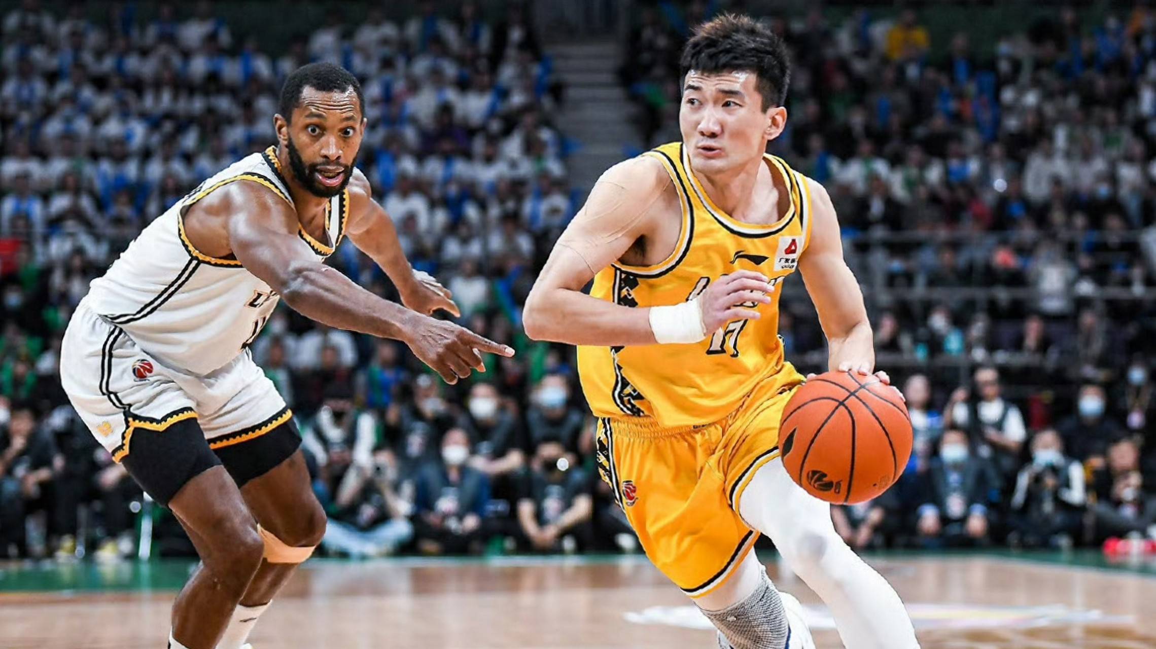 赛地聚焦——中超冲刺阶段热度飙升；广厦男篮内部沟通；信心回归；轮换策略成焦点的简单介绍