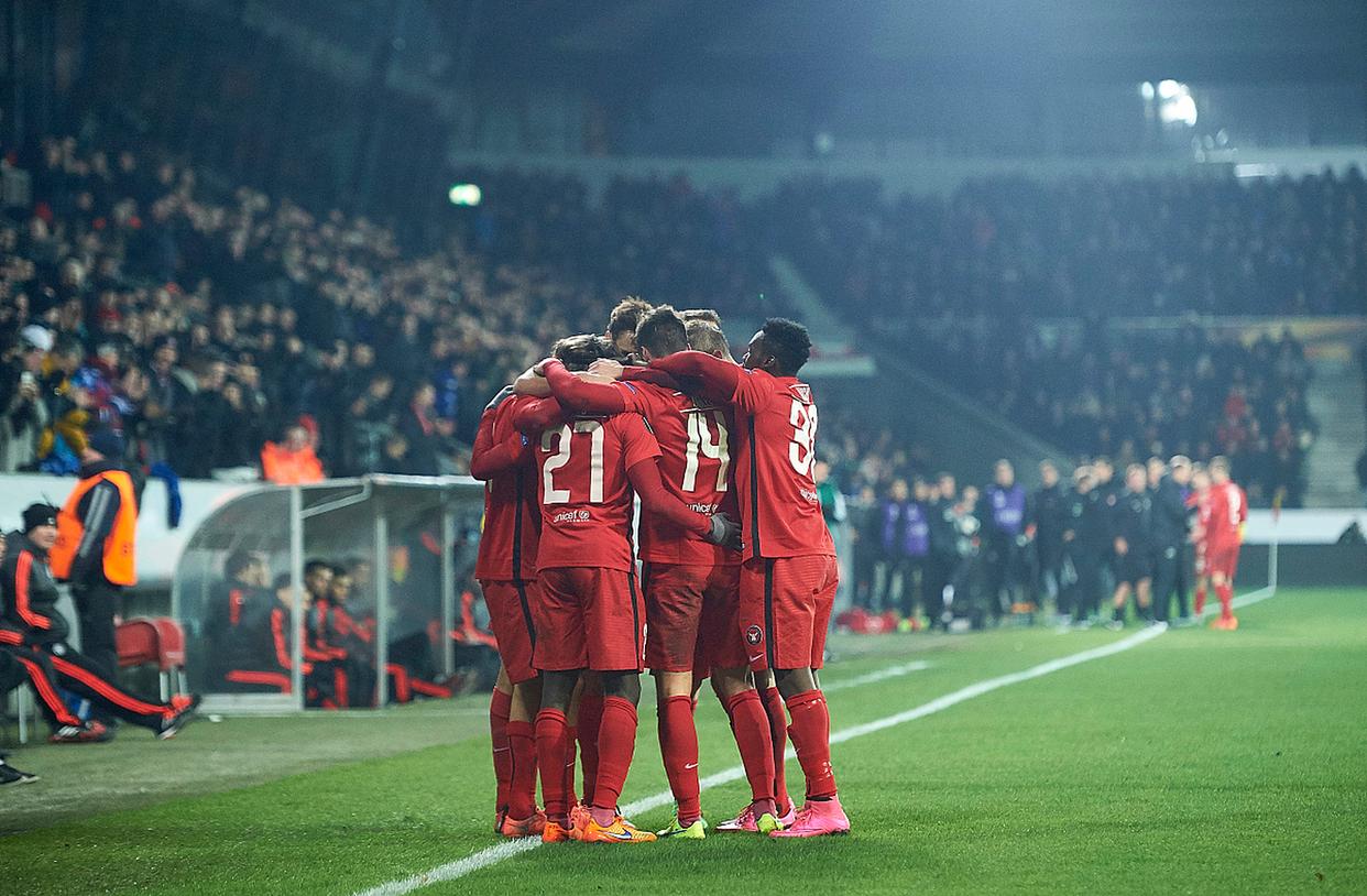  冲刺阶段欧联焦点战，纽卡斯尔主帅复盘，信心回归，年轻球员得到机会-满冠网站