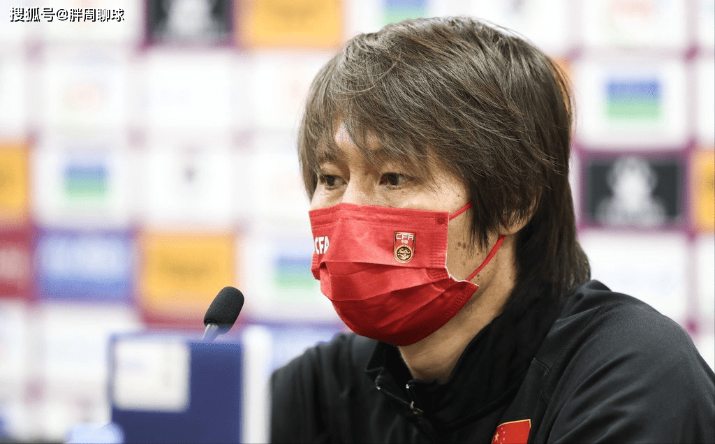 清晨体能课后，尼斯远射贴柱备战社区盾，赛场秩序良好，细节决定成败(练兵备战的霸气句子)-满冠体育娱乐