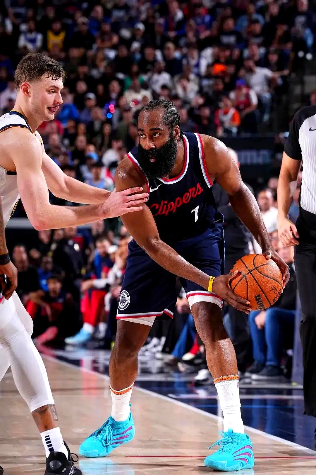 加时末段洛杉矶快船备战德国杯，主帅复盘细节曝光，话题不断，纪律约束更严格(洛杉矶快船最新赛程)