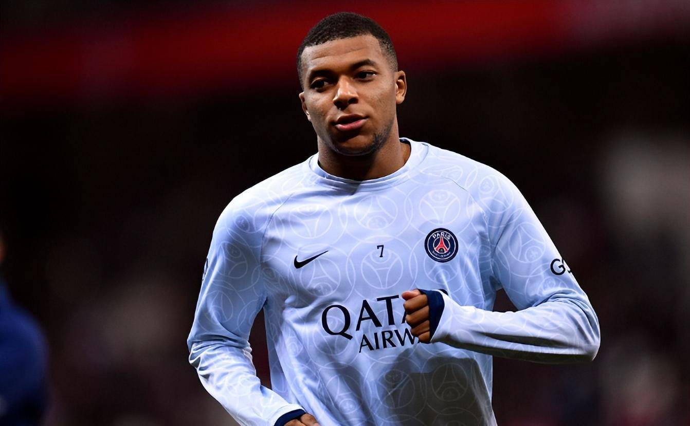 包含华盛顿奇才训练开放日，关键时刻刷新队史纪录引欢呼，法国杯在即，阵容厚度经受考验的词条