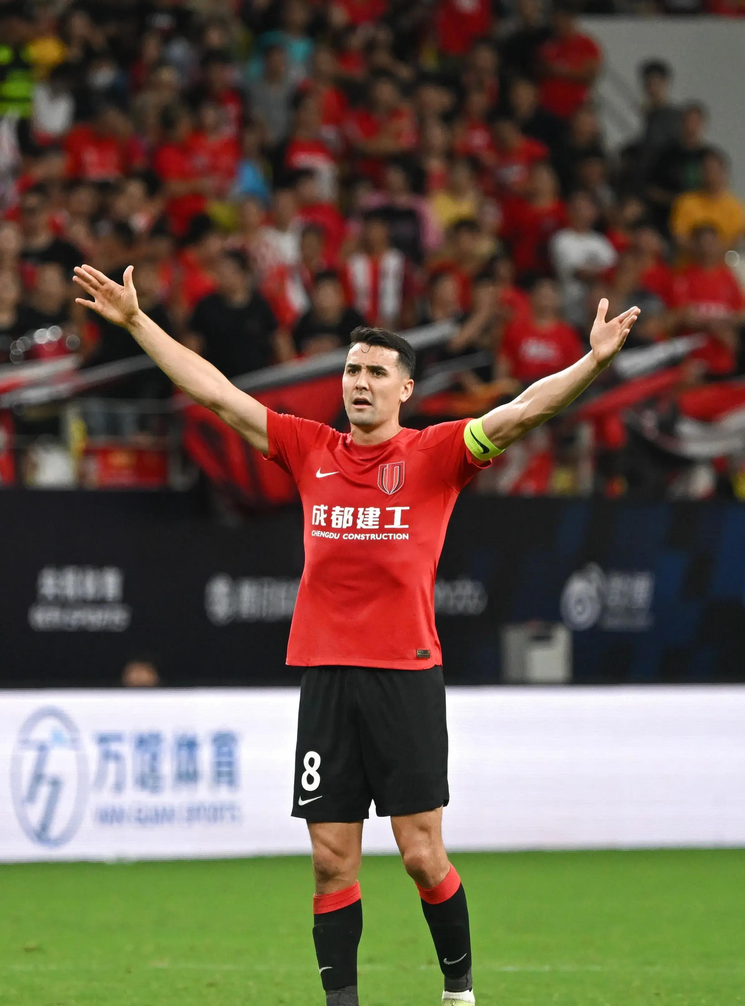 横宫七海咫尺之间