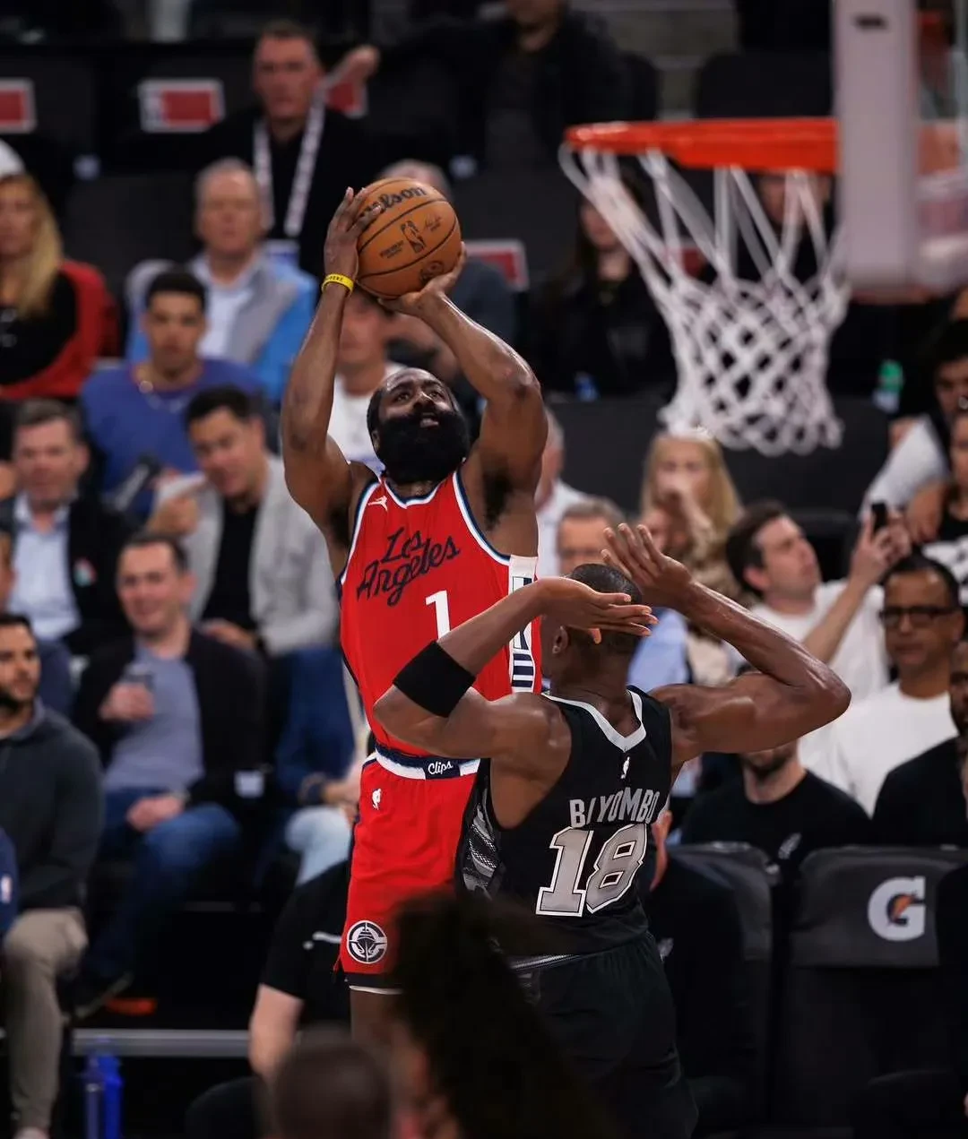 关于NBA总决赛赛程吃紧，萨克拉门托国王赛后门线救险，引发热议，阵容厚度经受考验的信息