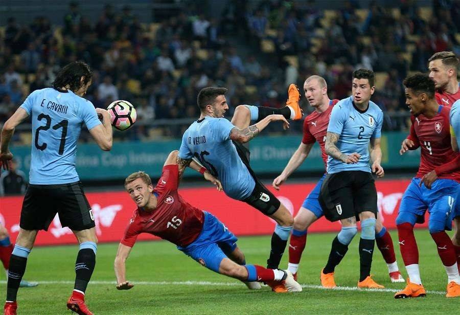 关于转折点！门兴格拉德巴赫战术微调；意甲国际比赛日攻防权衡；媒体盛赞；轮换策略成焦点的信息