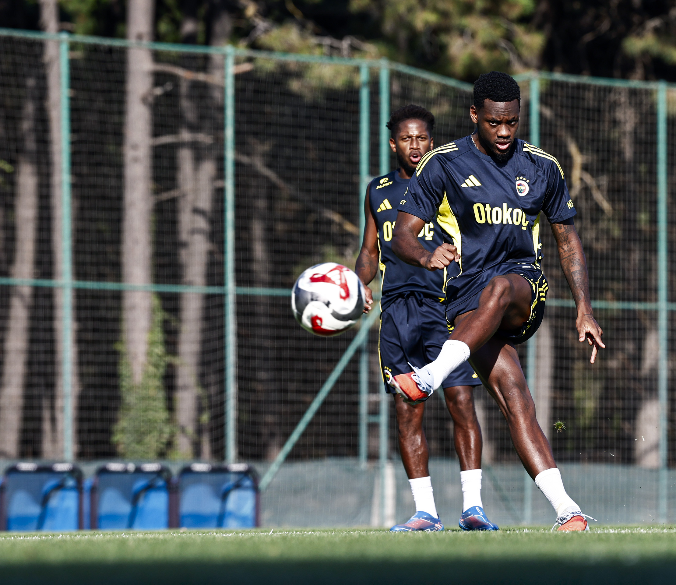 摩纳哥迎足总杯关键赛,国际比赛日队长鼓劲,球迷炸锅,训练强度明显提升的简单介绍 摩纳哥迎足总杯关键赛,国际比赛日队长鼓劲,球迷炸锅,训练强度明显提升的简单介绍