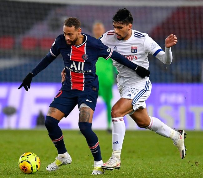 法国杯赛后走向成谜；里尔临场应变；压力陡增；心理建设被强调的简单介绍